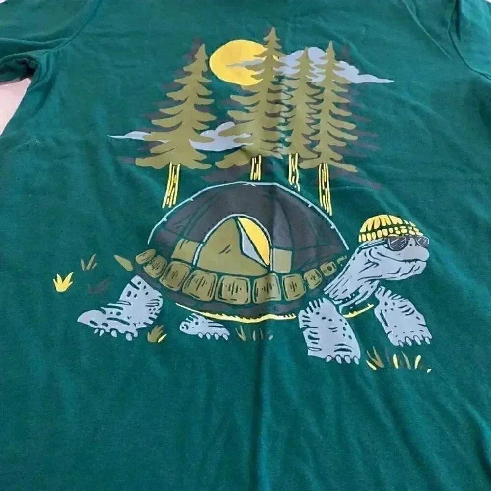 Old Navy T-shirt